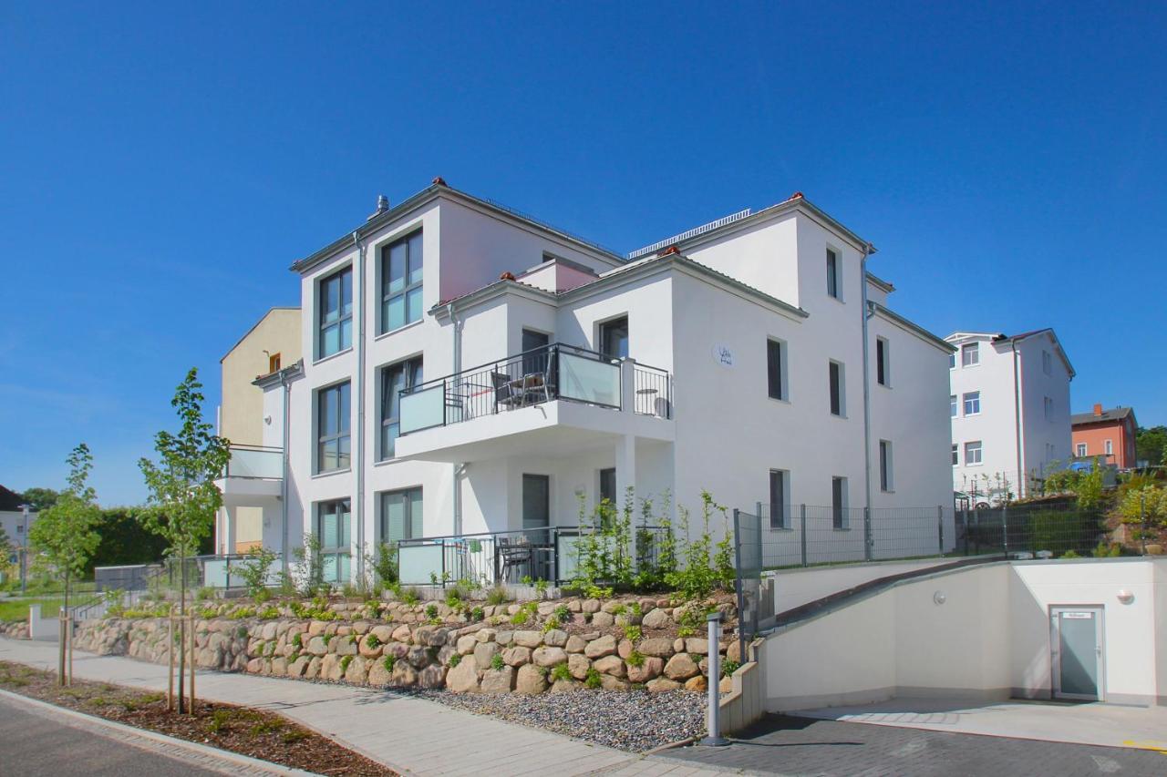 Zentrale Fewo Mit Terrasse, Gratis Nutzung Vom Ahoi Erlebnisbad Und Sauna In Sellin - Villa Anni Fewo 02 Goehren  Luaran gambar